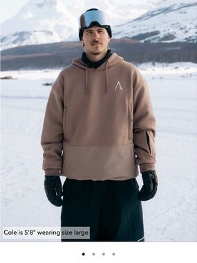 Alpha Tech Men's ski/snowboard Hoodie- sells out every year! NWT!